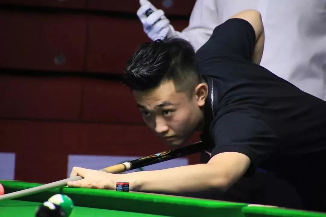 奎因成为鹈鹕队史第二位单节砍20分+5助攻的球员（奎因单节20分5助攻，成鹈鹕队史第二人）