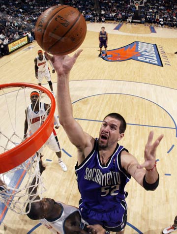 用恩比德的 用恩比德的