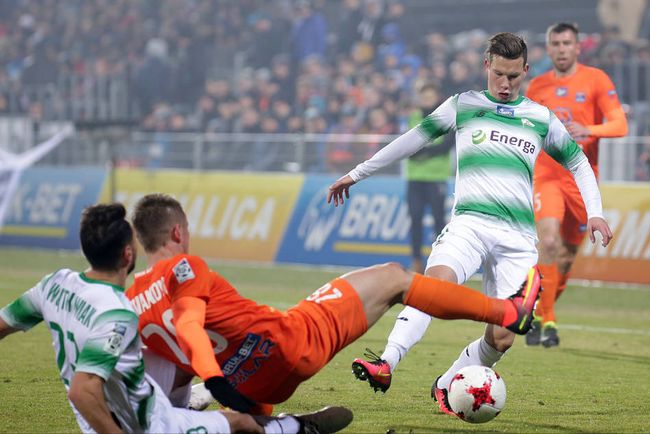 用低上手成 用低上手成