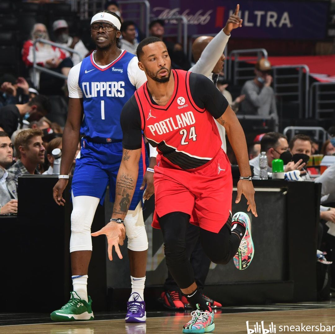 在阵容受限 在阵容受限